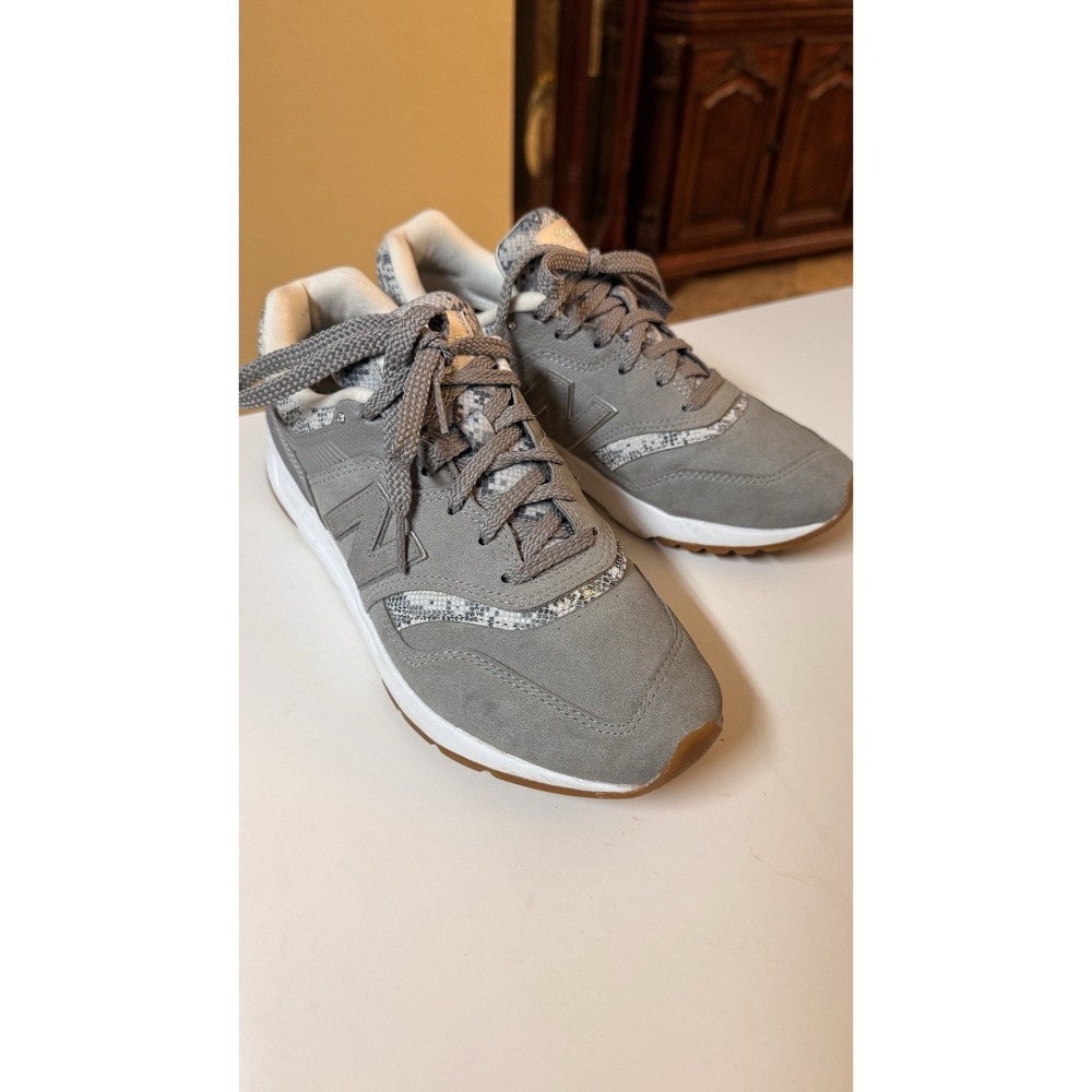 New Balance‎ 997H Womens 7 Gray Snake Print Sneakers Casual Comfort Shoes